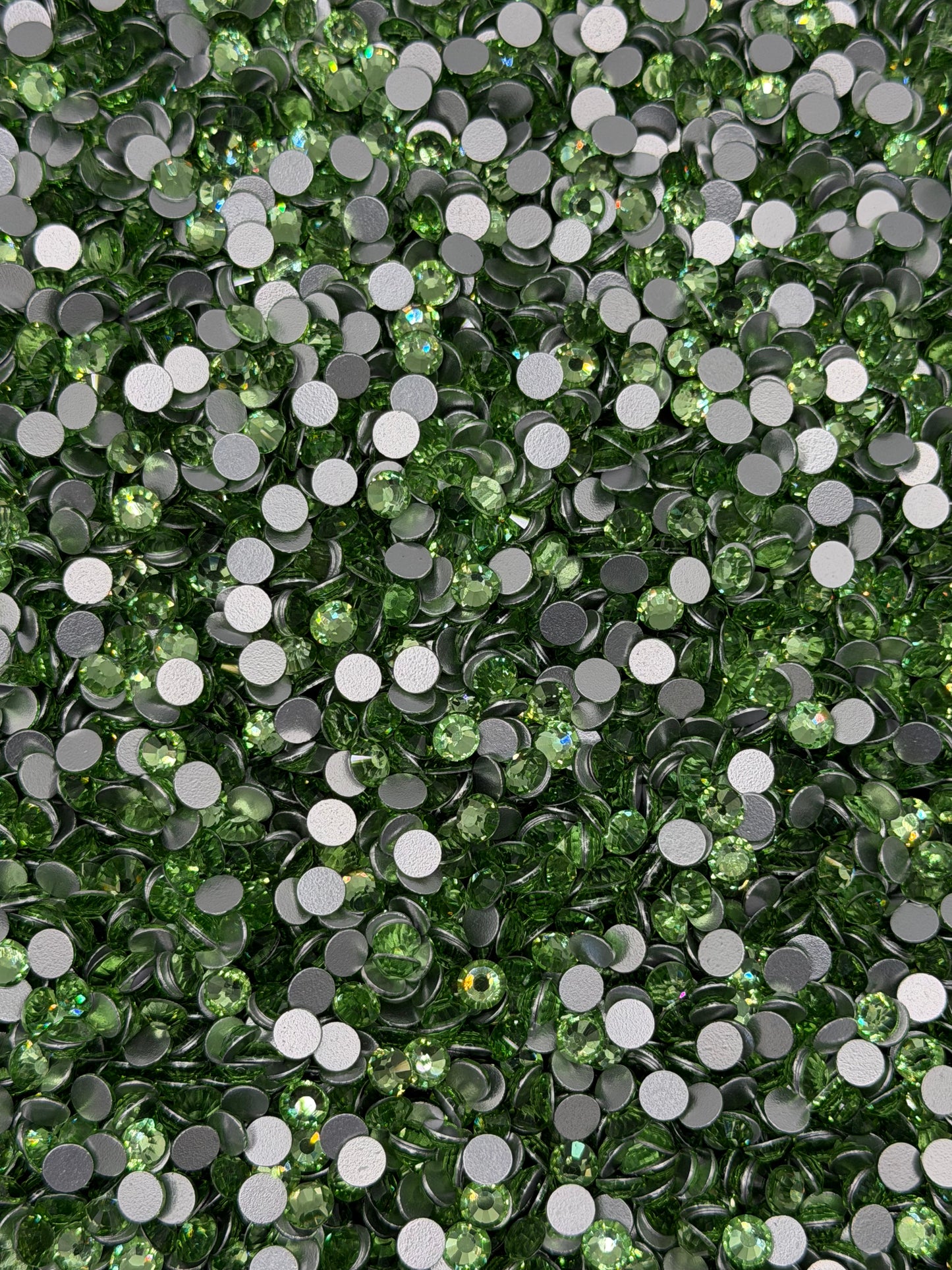 Hanoi Light Green — Glass Rhinestones