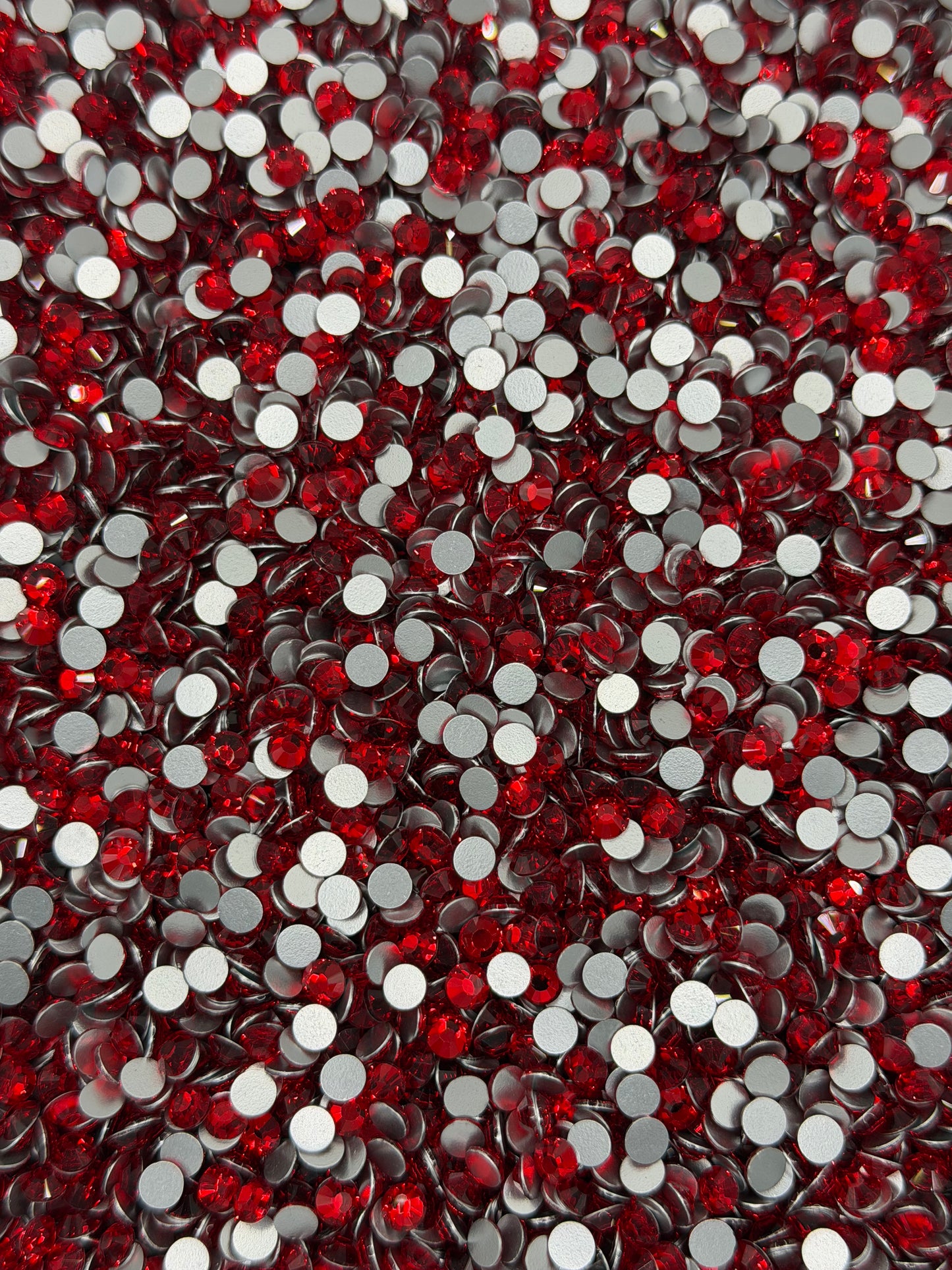 Hong Kong Light Red — Glass Rhinestones