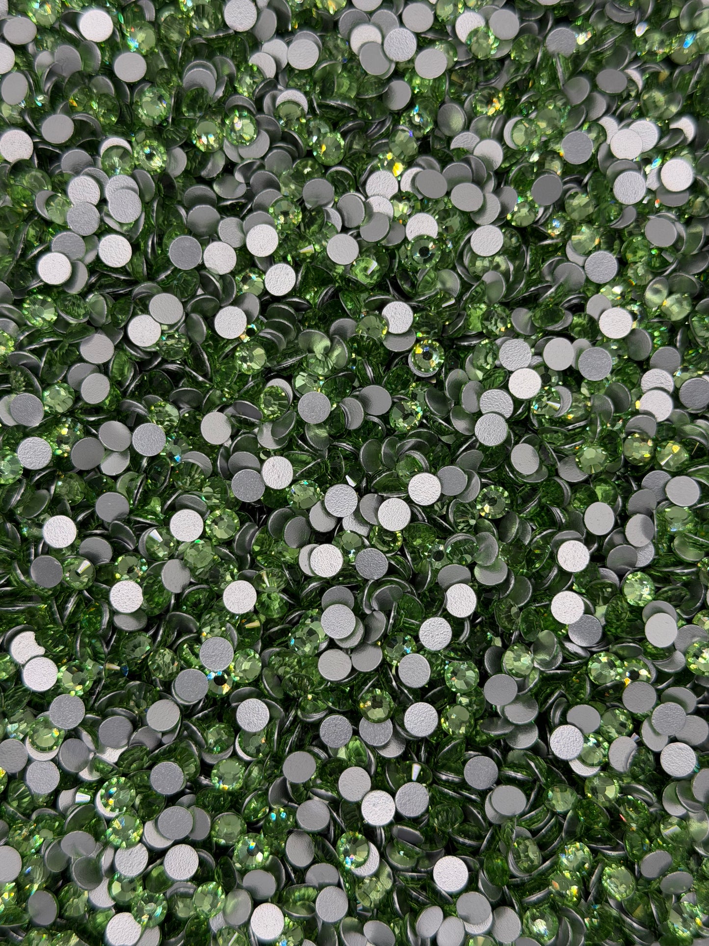 Hanoi Light Green — Glass Rhinestones