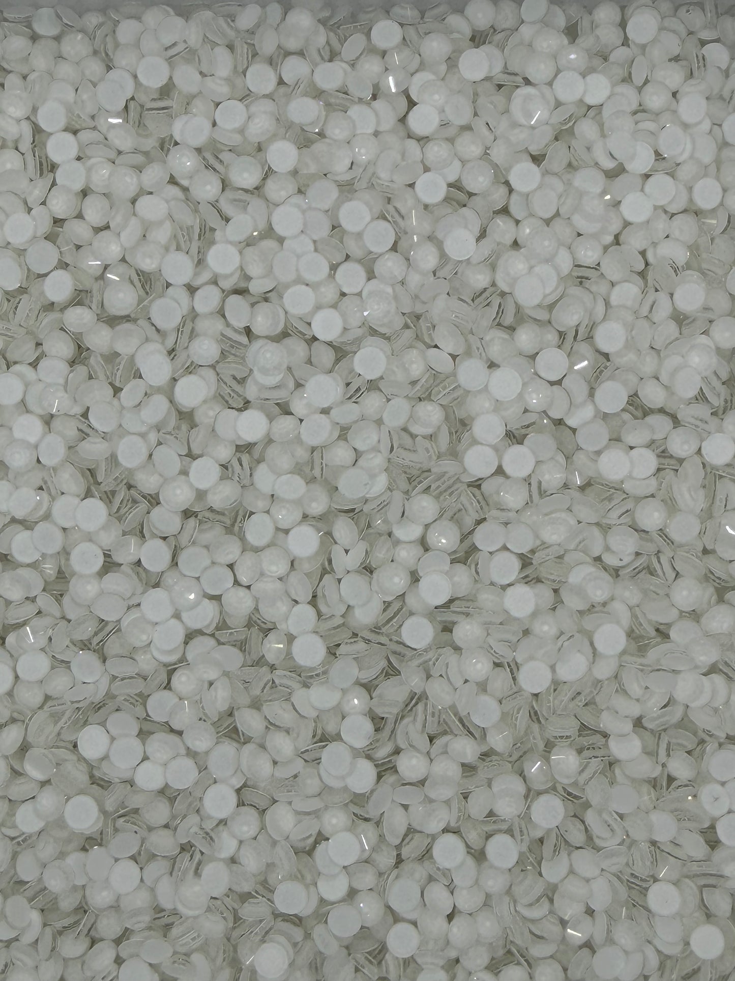 Tokyo White — Glass Rhinestones