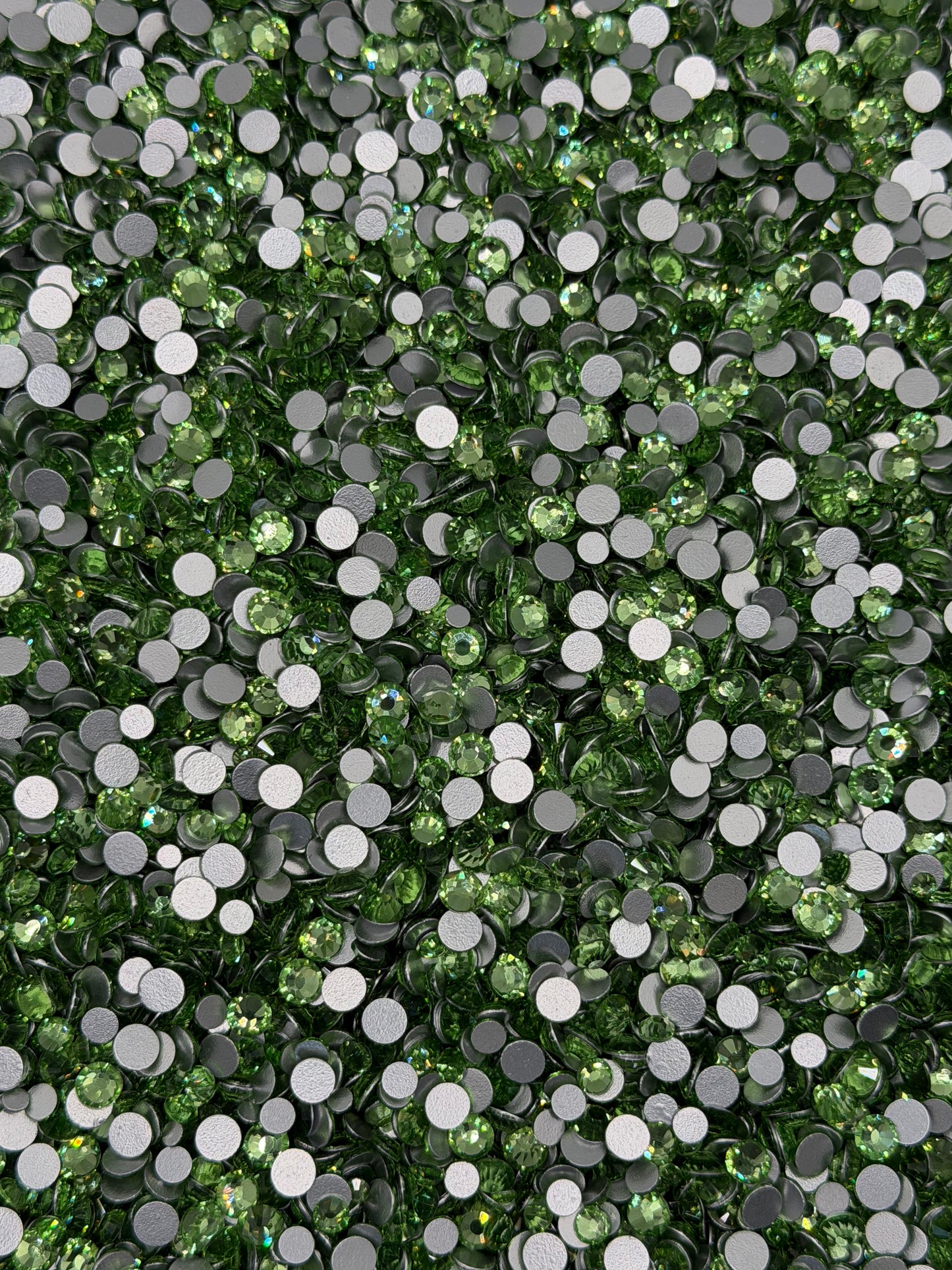 Hanoi Light Green — Glass Rhinestones