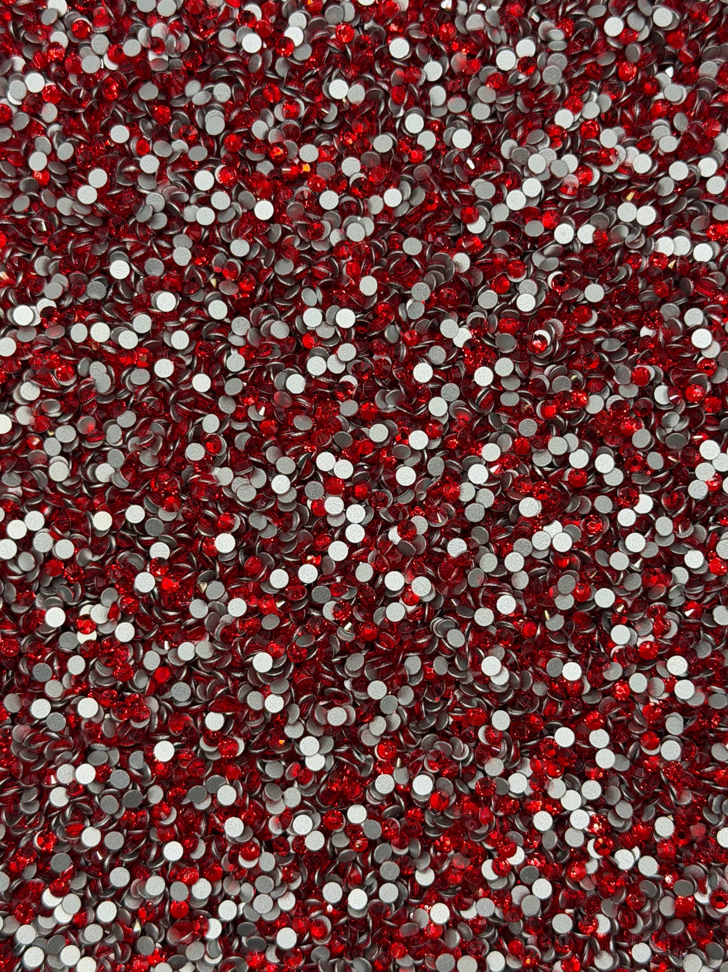 Hong Kong Light Red — Glass Rhinestones