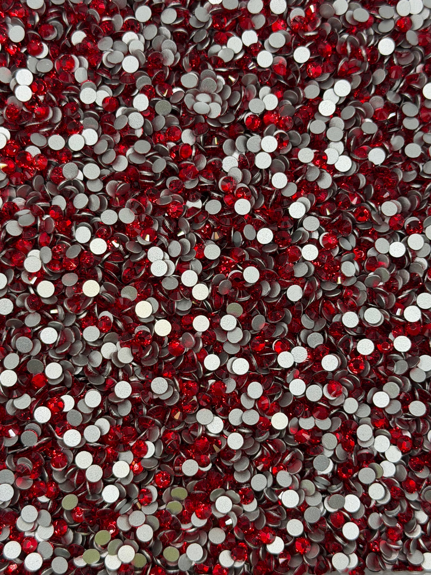Hong Kong Light Red — Glass Rhinestones