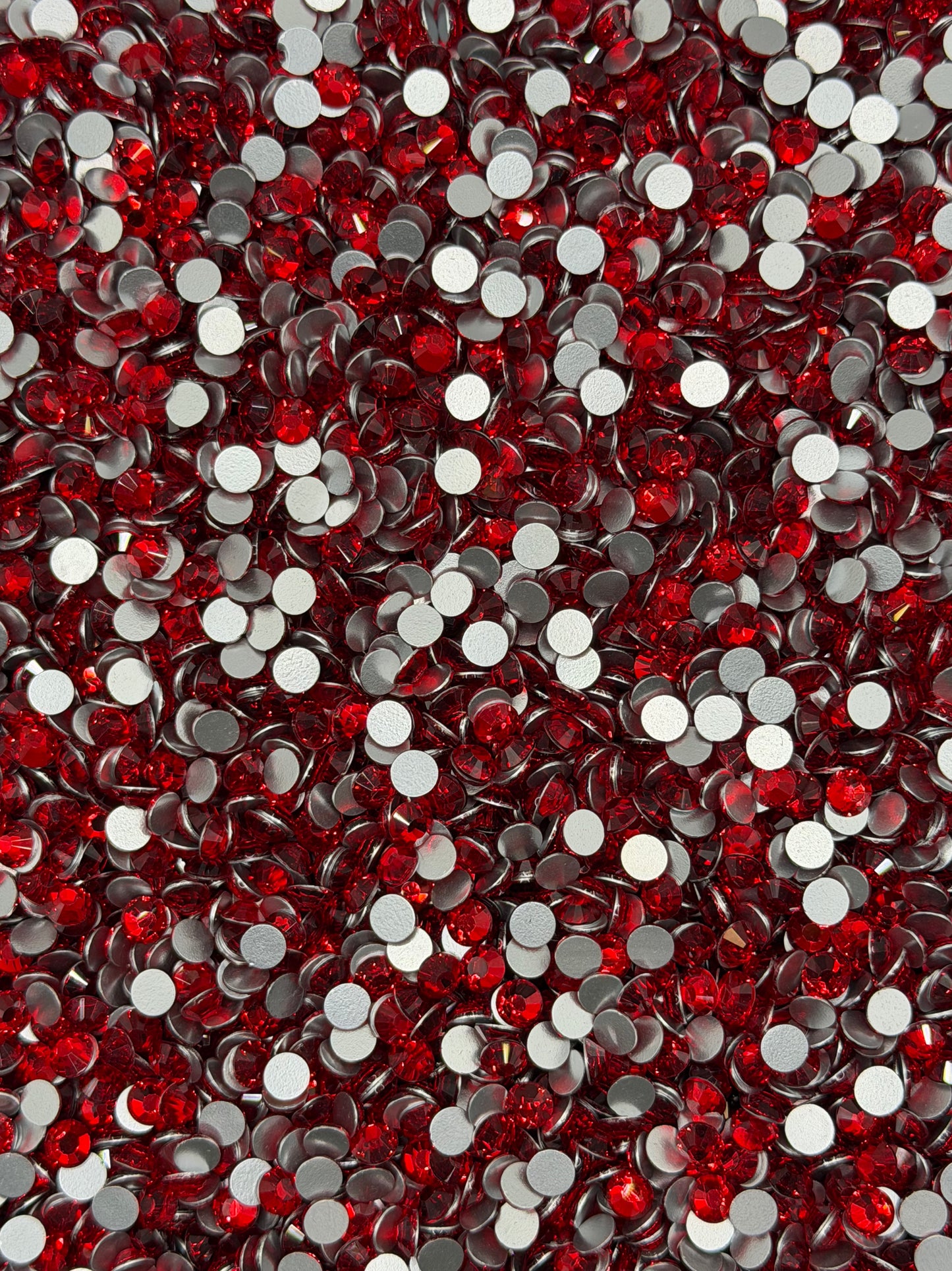 Hong Kong Light Red — Glass Rhinestones