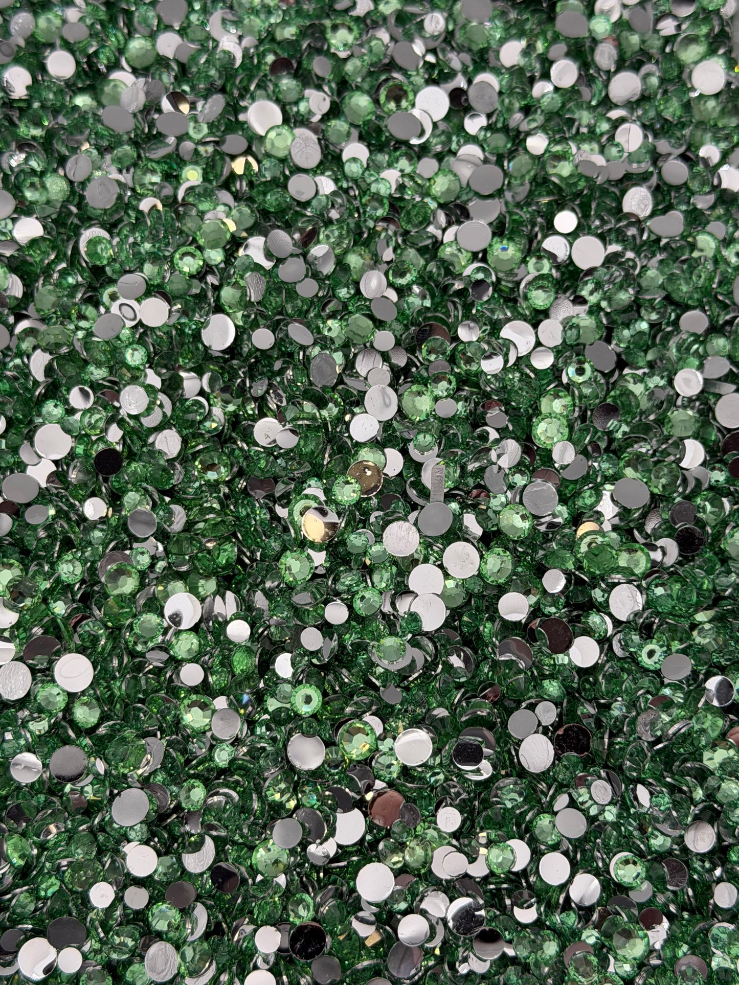 Hanoi Light Green — Resin Rhinestones
