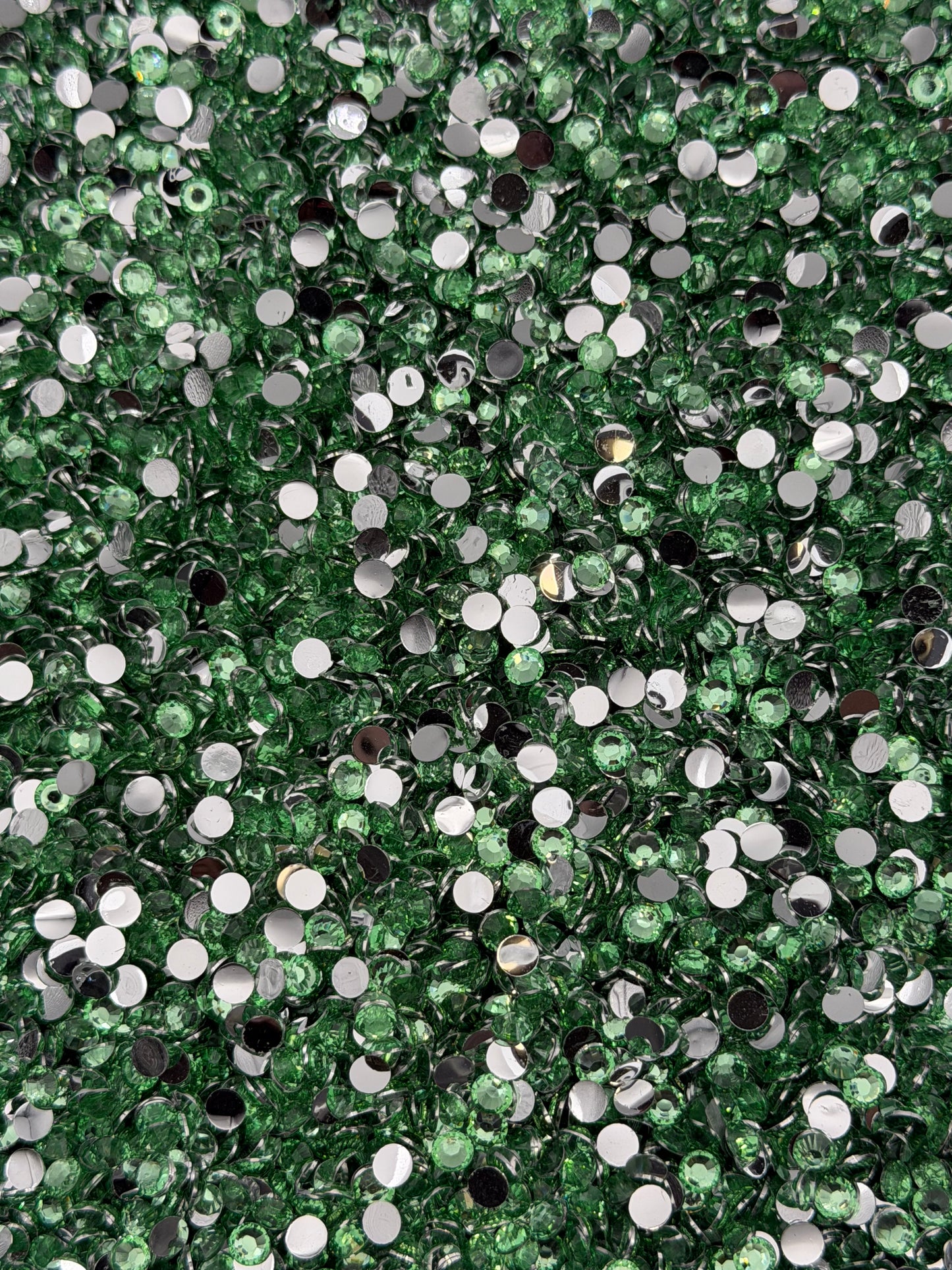 Hanoi Light Green — Resin Rhinestones